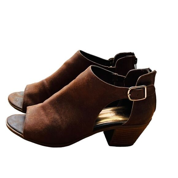 Carlos Santana Block Heel Peep Hole Brown Faux Suede Booties sz 8.5” - Picture 3 of 6